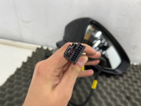 Lusterko Audi A3 8y 20r.- PRAWE elektryczne FOTOCHROM zewnętrzne EUROPA 14 pin Lusterko Audi A3 8y 20r.- PRAWE elektryczne FOTOCHROM zewnętrzne EUROPA 14 pin