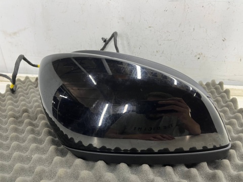 Lusterko Audi A3 8y 20r.- PRAWE elektryczne FOTOCHROM zewnętrzne EUROPA 14 pin Lusterko Audi A3 8y 20r.- PRAWE elektryczne FOTOCHROM zewnętrzne EUROPA 14 pin