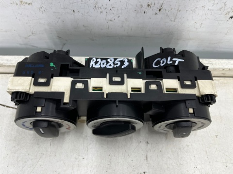 Panel klimatyzacji Mitsubishi Colt VI 6 Z30 LIFT 08-12r. nawiewu sterowania nawiewem wentylacją p7020a257-d Panel klimatyzacji Mitsubishi Colt VI 6 Z30 LIFT 08-12r. nawiewu sterowania nawiewem wentylacją p7020a257-d