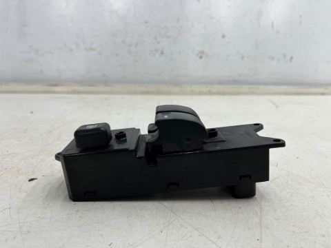 Przełącznik Mitsubishi Colt VI 6 Z30 3D 5D 04-12r. panel przycisk szyb lewy przedni kierowcy 8608a076 Przełącznik Mitsubishi Colt VI 6 Z30 3D 5D 04-12r. panel przycisk szyb lewy przedni kierowcy 8608a076