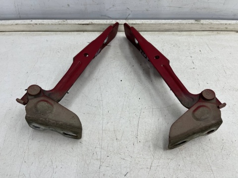 Zawias maski Mitsubishi Colt VI 6 Z30 LIFT 08-12r. pokrywy silnika lewy prawy komplet 5905a096 5905a095 Zawias maski Mitsubishi Colt VI 6 Z30 LIFT 08-12r. pokrywy silnika lewy prawy komplet 5905a096 5905a095
