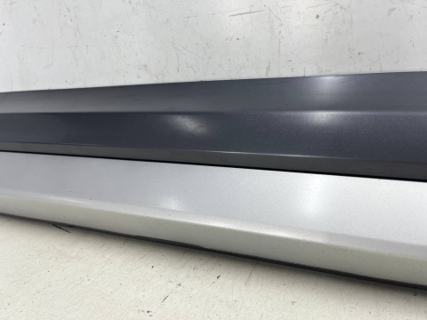 Listwa Audi Q3 I 8u 11-18r. prawa przednia dolna nakładka drzwi boczna prawy przód 8U0853960 Listwa Audi Q3 I 8u 11-18r. prawa przednia dolna nakładka drzwi boczna prawy przód 8U0853960