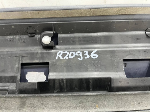 Listwa Audi Q3 I 8u 11-18r. prawa przednia dolna nakładka drzwi boczna prawy przód 8U0853960 Listwa Audi Q3 I 8u 11-18r. prawa przednia dolna nakładka drzwi boczna prawy przód 8U0853960