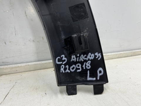 Listwa Citroen C3 Aircross 17r.- lewy przedni rant nadkola błotnika zderzaka nakładka BEZ PDC lewy przód 13476852 Listwa Citroen C3 Aircross 17r.- lewy przedni rant nadkola błotnika zderzaka nakładka BEZ PDC lewy przód 13476852