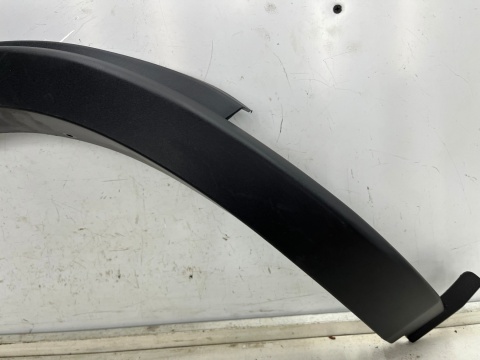 Listwa Iveco Daily 4 IV 2014r.- lewa przednia nakładka błotnika rant lewy przód 5801762163 5801762327 Listwa Iveco Daily 4 IV 2014r.- lewa przednia nakładka błotnika rant lewy przód 5801762163 5801762327