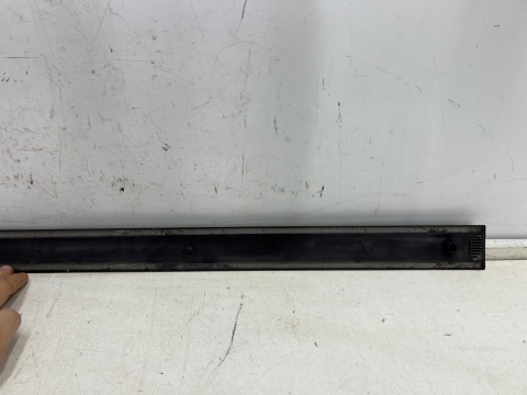 Listwa VW Golf 5 V 03-09r. 5d 5Drzwi prawa przednia nakładka drzwi prawy przód 1k4853516c Listwa VW Golf 5 V 03-09r. 5d 5Drzwi prawa przednia nakładka drzwi prawy przód 1k4853516c