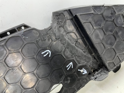 Osłona pod zderzak Hyundai i30 I FD LIFT 10-12r. przednia płyta dolna podwozia pod silnik 86751-2r000 Osłona pod zderzak Hyundai i30 I FD LIFT 10-12r. przednia płyta dolna podwozia pod silnik 86751-2r000