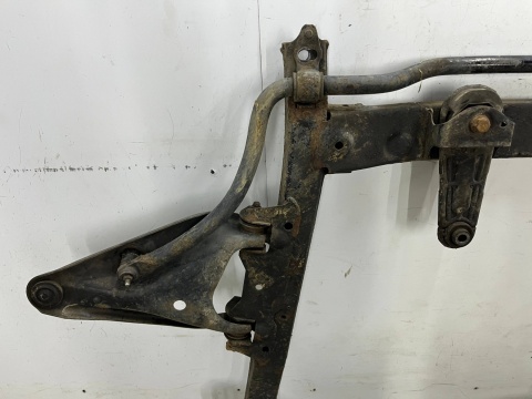 Belka silnika Dacia Logan 1 I 05-14r. kołyska wózek sanki pod silnik