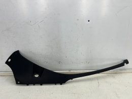 Listwa Macan I 95b 14r.- prawa nakładka pod reflektor przednia listwa dolna maskownica pasa 95b807174c