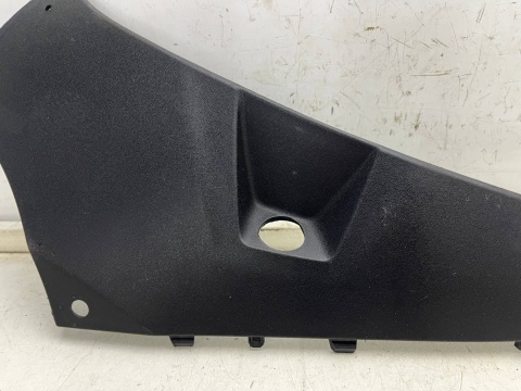 Listwa Macan I 95b 14r.- prawa nakładka pod reflektor przednia listwa dolna maskownica pasa 95b807174c Listwa Macan I 95b 14r.- prawa nakładka pod reflektor przednia listwa dolna maskownica pasa 95b807174c