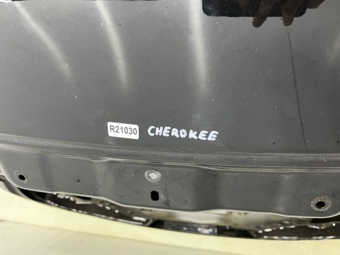 Klapa bagażnika Jeep Cherokee 5 V KL 13-18r. Przedlift tylna Klapa bagażnika Jeep Cherokee 5 V KL 13-18r. Przedlift tylna