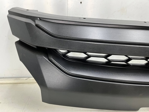 Atrapa Mitsubishi L200 5 V 19r.- grill przednia maskownica zderzaka znaczek 7450B264 Atrapa Mitsubishi L200 5 V 19r.- grill przednia maskownica zderzaka znaczek 7450B264