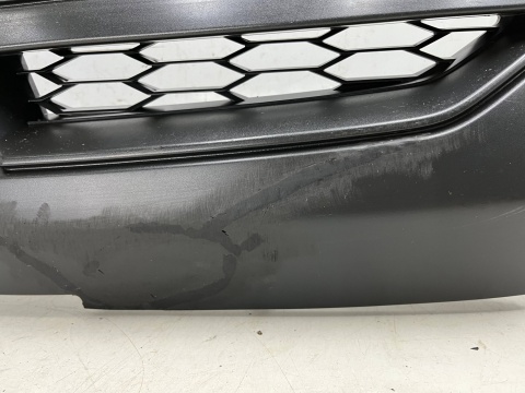 Atrapa Mitsubishi L200 5 V 19r.- grill przednia maskownica zderzaka znaczek 7450B264 Atrapa Mitsubishi L200 5 V 19r.- grill przednia maskownica zderzaka znaczek 7450B264
