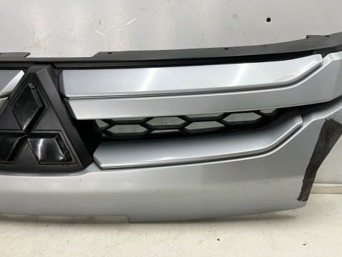 Atrapa Mitsubishi L200 5 V 19r.- grill przednia maskownica zderzaka znaczek 7450B291ZZ Atrapa Mitsubishi L200 5 V 19r.- grill przednia maskownica zderzaka znaczek 7450B291ZZ