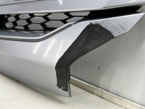 Atrapa Mitsubishi L200 5 V 19r.- grill przednia maskownica zderzaka znaczek 7450B291ZZ Atrapa Mitsubishi L200 5 V 19r.- grill przednia maskownica zderzaka znaczek 7450B291ZZ