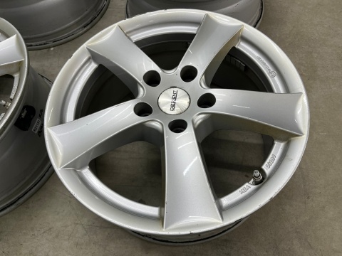 Felga BMW 2 F45 F46 7jx16 ET52 5x112 felgi aluminiowe z czujnikami r16 cali KOMPLET Dezent KBA50289