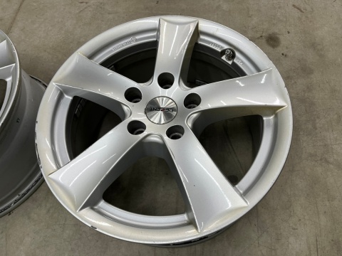 Felga BMW 2 F45 F46 7jx16 ET52 5x112 felgi aluminiowe z czujnikami r16 cali KOMPLET Dezent KBA50289