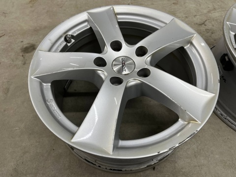 Felga BMW 2 F45 F46 7jx16 ET52 5x112 felgi aluminiowe z czujnikami r16 cali KOMPLET Dezent KBA50289