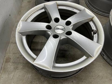 Felga BMW 2 F45 F46 7jx16 ET52 5x112 felgi aluminiowe z czujnikami r16 cali KOMPLET Dezent KBA50289