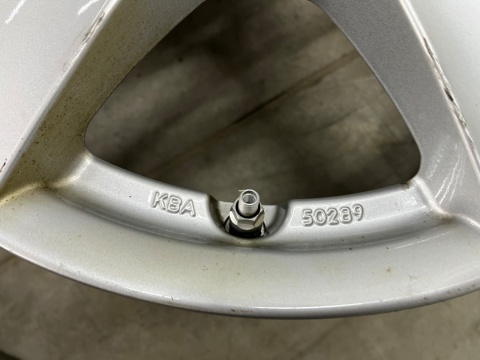 Felga BMW 2 F45 F46 7jx16 ET52 5x112 felgi aluminiowe z czujnikami r16 cali KOMPLET Dezent KBA50289