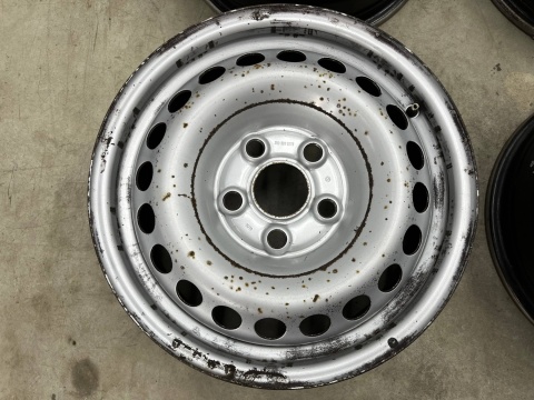 Felgi stalowe VW Transporter T5 T6 2003r.- r16 cali 6,5jx16 ET51 5x120 KOMPLET 7h0601027d Felgi stalowe VW Transporter T5 T6 2003r.- r16 cali 6,5jx16 ET51 5x120 KOMPLET 7h0601027d