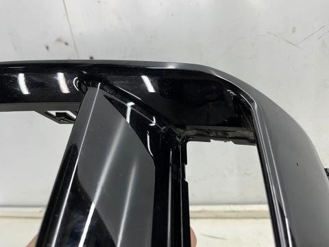 Kratka zderzaka Audi TT TTS S-Line Sline 18-23r. Lift prawa przednia prawy przód listwa 8S0807958 Kratka zderzaka Audi TT TTS S-Line Sline 18-23r. Lift prawa przednia prawy przód listwa 8S0807958