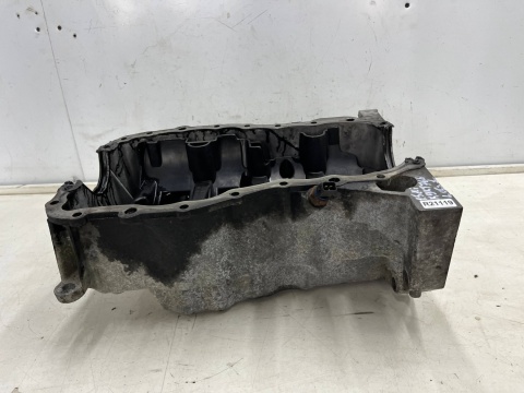 Miska olejowa Dacia Dokker Duster Logan Sandero Qashqai Clio Kangoo Megane Modus Scenic Thalia 1.5 dCi misa silnika 8200318813 Miska olejowa Dacia Dokker Duster Logan Sandero Qashqai Clio Kangoo Megane Modus Scenic Thalia 1.5 dCi misa silnika 8200318813