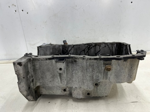 Miska olejowa Dacia Dokker Duster Logan Sandero Qashqai Clio Kangoo Megane Modus Scenic Thalia 1.5 dCi misa silnika 8200318813 Miska olejowa Dacia Dokker Duster Logan Sandero Qashqai Clio Kangoo Megane Modus Scenic Thalia 1.5 dCi misa silnika 8200318813