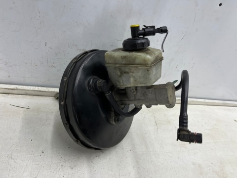 Pompa hamulcowa Dacia Duster Logan Sandero 1.5 dCi serwo wspomaganie hamulca 472105499r Pompa hamulcowa Dacia Duster Logan Sandero 1.5 dCi serwo wspomaganie hamulca 472105499r