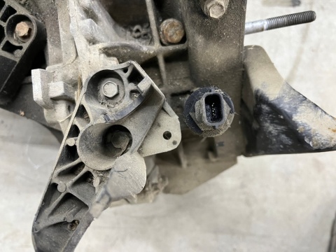 Skrzynia biegów Dacia Logan I Sandero I 05-14r. 1.5 dCi KOD jr5147 manualna 5 biegów Skrzynia biegów Dacia Logan I Sandero I 05-14r. 1.5 dCi KOD jr5147 manualna 5 biegów