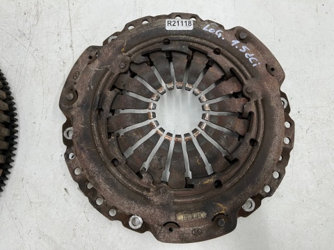 Sprzęgło Dacia Logan I Sandero I 05-14r. 1.5 dCi KOMPLETNE koło zamachowe tarcza i docisk 8200335084 Sprzęgło Dacia Logan I Sandero I 05-14r. 1.5 dCi KOMPLETNE koło zamachowe tarcza i docisk 8200335084