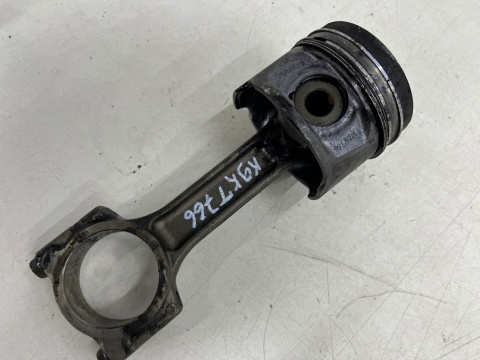 Tłok korbowód Renault Megane Clio Scenic Laguna Dacia Logan Duster Sandero Nissan Note Qashqai Micra 1.5 dCi kod silnika K9KT766