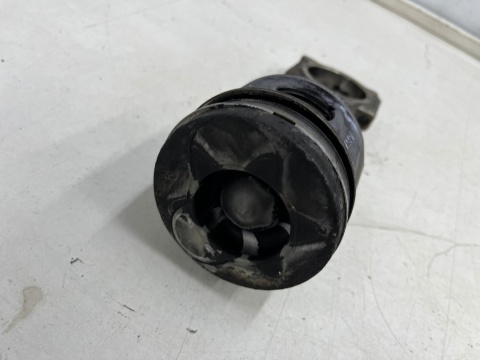 Tłok korbowód Renault Megane Clio Scenic Laguna Dacia Logan Duster Sandero Nissan Note Qashqai Micra 1.5 dCi kod silnika K9KT766