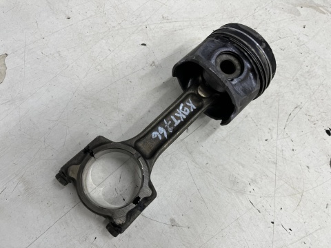 Tłok korbowód Renault Megane Clio Scenic Laguna Dacia Logan Duster Sandero Nissan Note Qashqai Micra 1.5 dCi kod silnika K9KT766