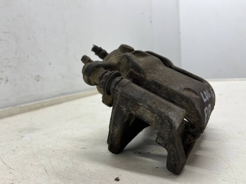 Zacisk hamulcowy Dacia Logan 1 I Sandero 05-14r. prawy przedni jarzmo prawy przód