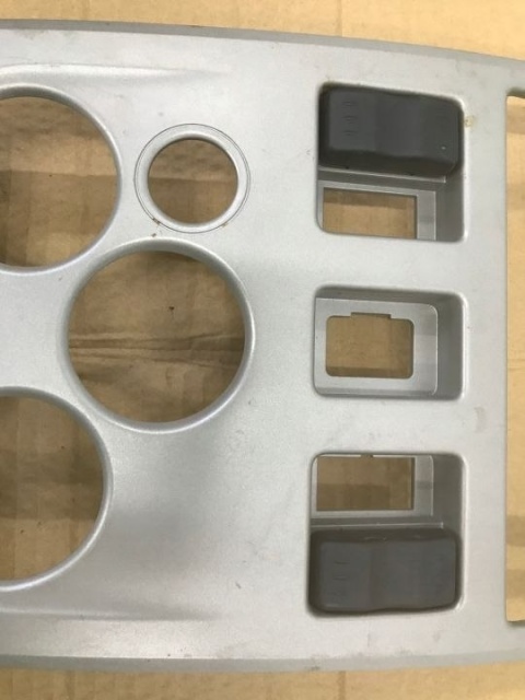 Deska rozdzielcza Dacia Logan 1 I MCV konsola środkowa deski ramka obudowa radia dekor 8200751186 Deska rozdzielcza Dacia Logan 1 I MCV konsola środkowa deski ramka obudowa radia dekor 8200751186