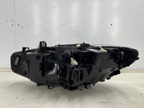 Lampa reflektor BMW 4 F32 F33 F82 Lift LCI 17-20r. ADAPTIVE LED prawa przednia Europa 7498920 Lampa reflektor BMW 4 F32 F33 F82 Lift LCI 17-20r. ADAPTIVE LED prawa przednia Europa 7498920