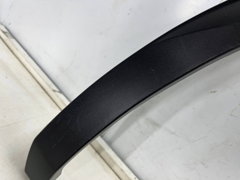 Listwa Peugeot 2008 II 19r.- lewy przedni rant nadkola błotnika nakładka lewy przód 9825736480 Listwa Peugeot 2008 II 19r.- lewy przedni rant nadkola błotnika nakładka lewy przód 9825736480