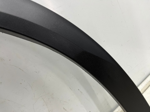 Listwa Peugeot 2008 II 19r.- lewy przedni rant nadkola błotnika nakładka lewy przód 9825736480 Listwa Peugeot 2008 II 19r.- lewy przedni rant nadkola błotnika nakładka lewy przód 9825736480
