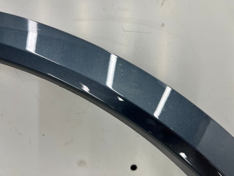 Listwa Porsche Cayenne III 9y 17r.- PRAWY przedni rant nadkola błotnika nakładka prawy przód 9y0853818k 9y0853718l Listwa Porsche Cayenne III 9y 17r.- PRAWY przedni rant nadkola błotnika nakładka prawy przód 9y0853818k 9y0853718l