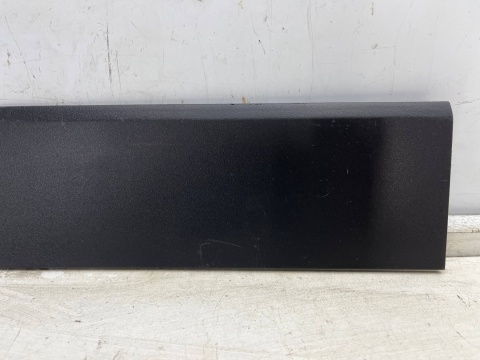 Listwa Seat Arona 17r.- lewa przednia DOLNA nakładka drzwi boczna lewy przód 6f9853959 Listwa Seat Arona 17r.- lewa przednia DOLNA nakładka drzwi boczna lewy przód 6f9853959