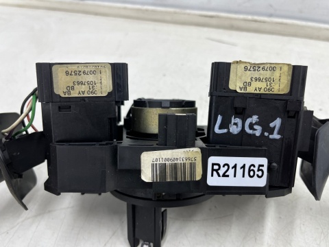 Manetka Dacia Logan 1 I 05-14r. przełącznik światel kierunkowskazów wycieraczek taśma poduszki pająk zespolony Manetka Dacia Logan 1 I 05-14r. przełącznik światel kierunkowskazów wycieraczek taśma poduszki pająk zespolony