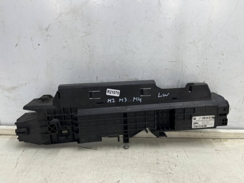 Mocowanie chłodnicy BMW M3 F80 M4 F82 F83 M2 F87 lewy wspornik panel boczna chłodnic pasa Oryginalne 7848786 Mocowanie chłodnicy BMW M3 F80 M4 F82 F83 M2 F87 lewy wspornik panel boczna chłodnic pasa Oryginalne 7848786