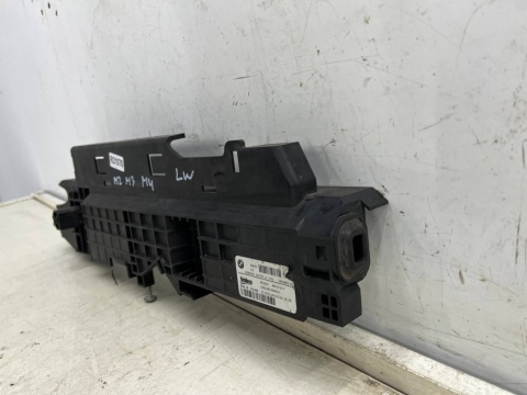 Mocowanie chłodnicy BMW M3 F80 M4 F82 F83 M2 F87 lewy wspornik panel boczna chłodnic pasa Oryginalne 7848786 Mocowanie chłodnicy BMW M3 F80 M4 F82 F83 M2 F87 lewy wspornik panel boczna chłodnic pasa Oryginalne 7848786