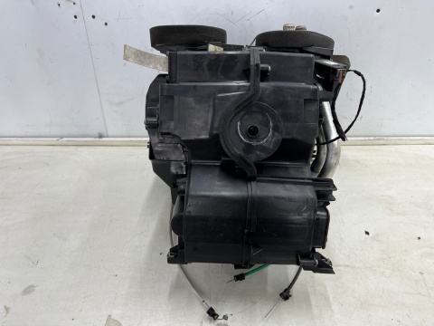 Nagrzewnica Dacia Logan MCV I 06-13r. Z KLIMATYZACJĄ obudowa chłodnicy wody parownik klimatyzacji 272703952r Nagrzewnica Dacia Logan MCV I 06-13r. Z KLIMATYZACJĄ obudowa chłodnicy wody parownik klimatyzacji 272703952r