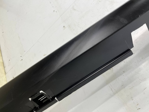 Nakładka progu Citroen C3 III 16-24r. LEWA listwa progowa zewnętrzna lewy próg 9813817480 Nakładka progu Citroen C3 III 16-24r. LEWA listwa progowa zewnętrzna lewy próg 9813817480