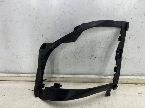 Ślizg Peugeot 2008 I 13-19r. prawe tylne mocowanie kosz lampy przeciwmgielnej zderzaka wspornik uchwyt prawy tył 9800481080 Ślizg Peugeot 2008 I 13-19r. prawe tylne mocowanie kosz lampy przeciwmgielnej zderzaka wspornik uchwyt prawy tył 9800481080
