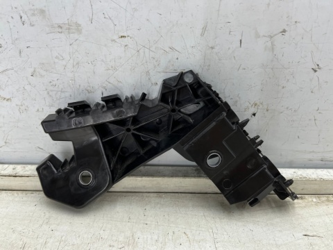 Ślizg VW Polo 6 VI 2g 17r.- prawe przednie mocowanie wspornik uchwyt zderzaka prawy przód 2gs807184b Ślizg VW Polo 6 VI 2g 17r.- prawe przednie mocowanie wspornik uchwyt zderzaka prawy przód 2gs807184b