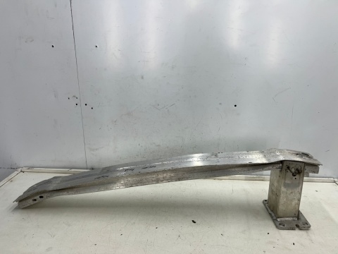 Belka zderzaka Porsche Macan 95b 14r.- przednie wzmocnienie pasa PRAWA strefa zgniotu przód oryginalne 8r0807113d 8r0807134d Belka zderzaka Porsche Macan 95b 14r.- przednie wzmocnienie pasa PRAWA strefa zgniotu przód oryginalne 8r0807113d 8r0807134d