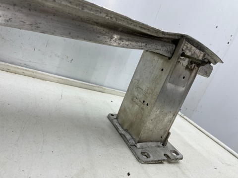 Belka zderzaka Porsche Macan 95b 14r.- przednie wzmocnienie pasa PRAWA strefa zgniotu przód oryginalne 8r0807113d 8r0807134d Belka zderzaka Porsche Macan 95b 14r.- przednie wzmocnienie pasa PRAWA strefa zgniotu przód oryginalne 8r0807113d 8r0807134d